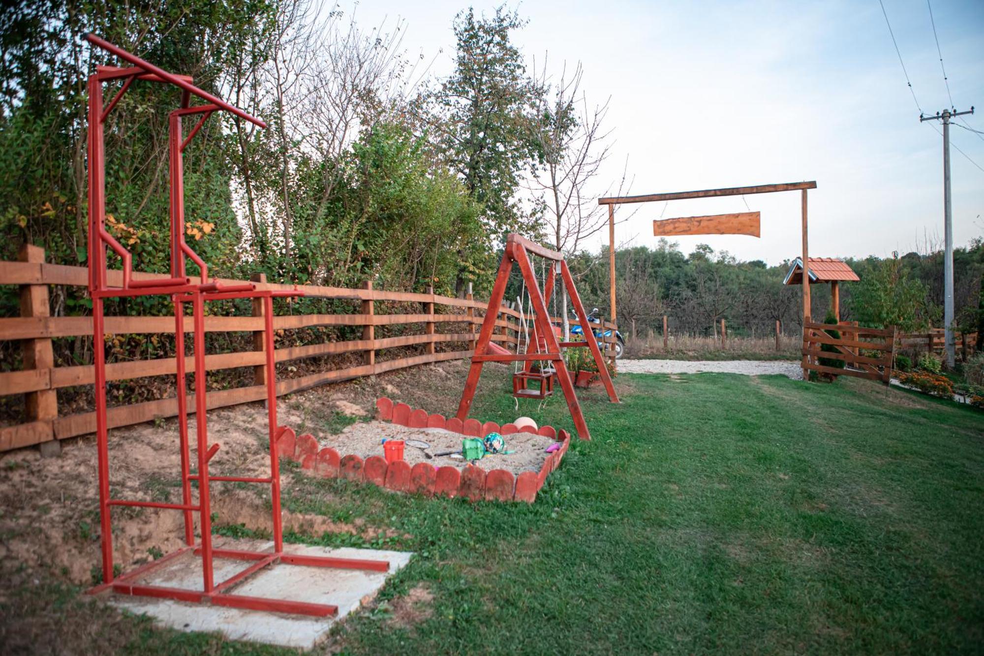 Villa Prenociste Lelic Valjevo Esterno foto